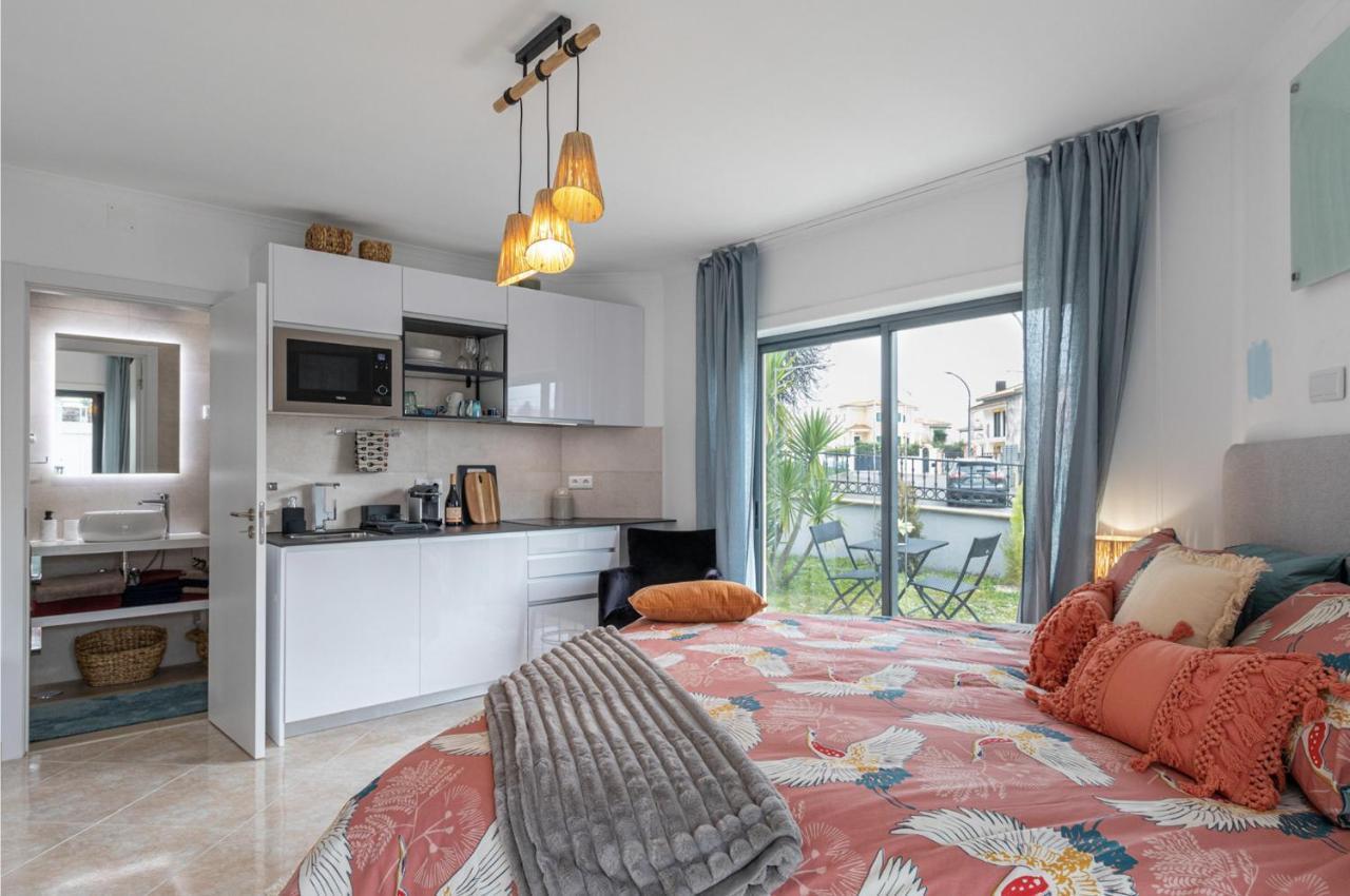 Nazare Oasis Suites Экстерьер фото