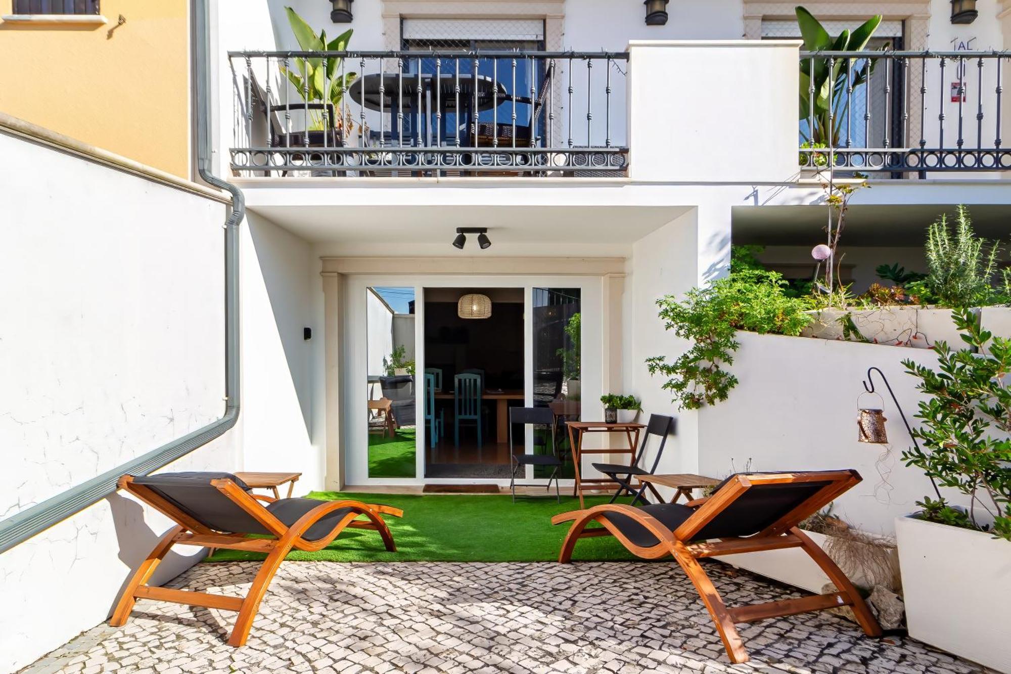 Nazare Oasis Suites Экстерьер фото