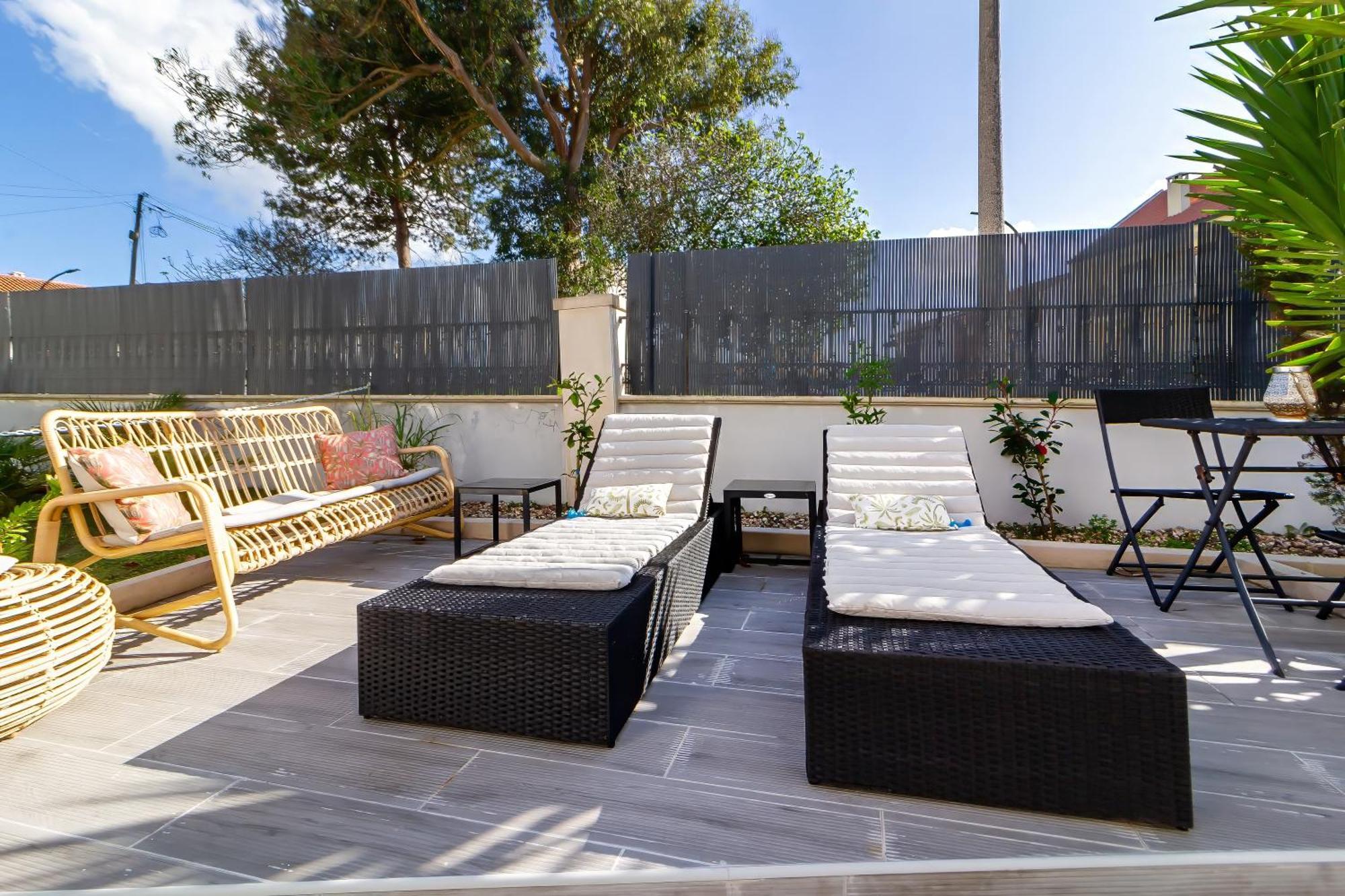 Nazare Oasis Suites Экстерьер фото